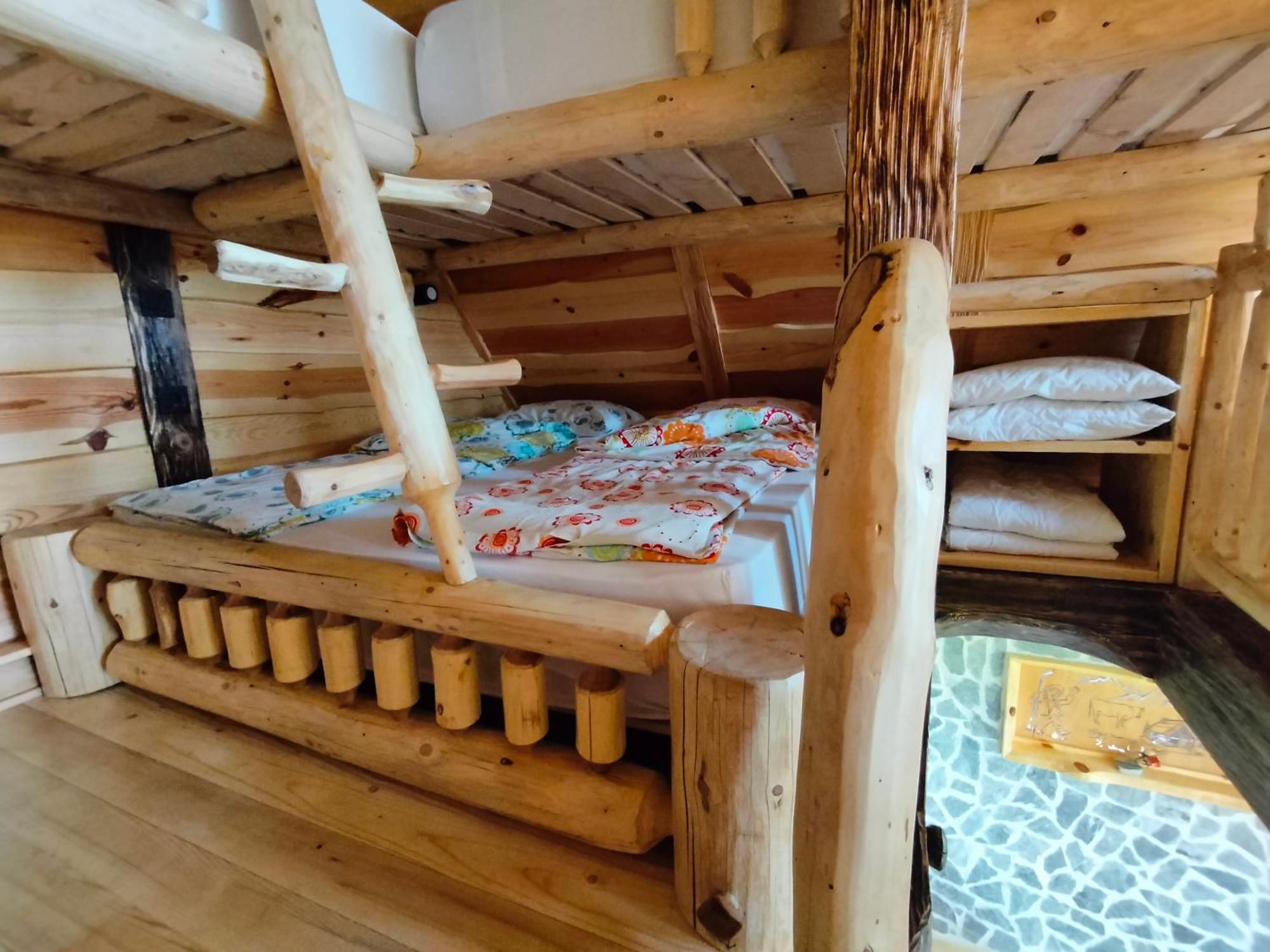 Nova Vas  Glamping Lake Bloke מראה חיצוני תמונה