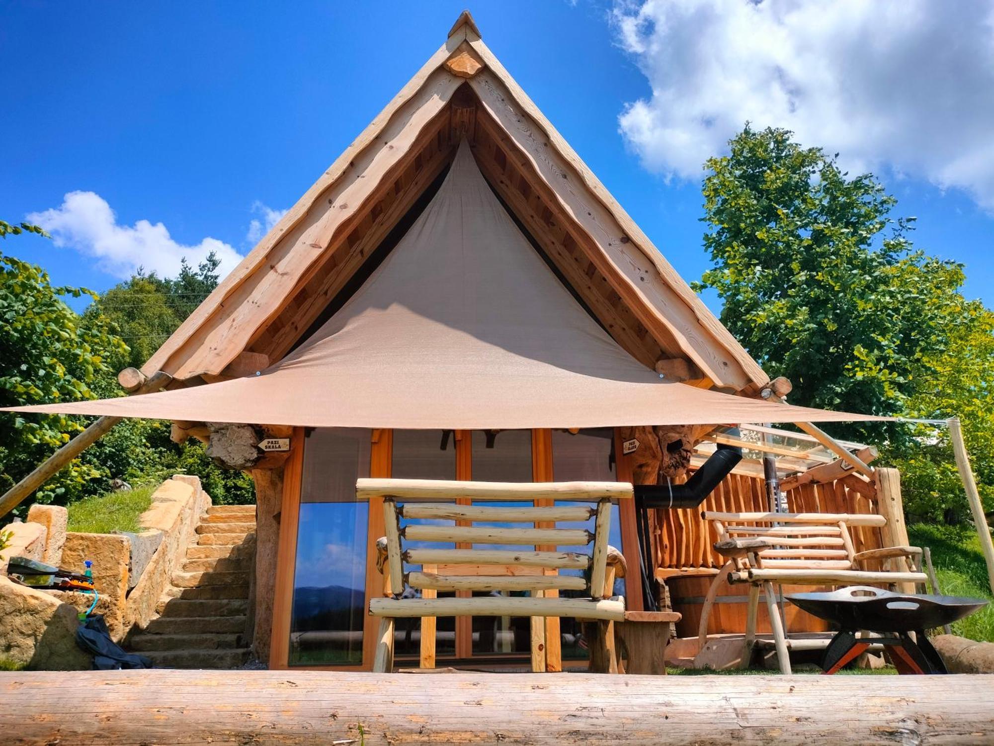 Nova Vas  Glamping Lake Bloke מראה חיצוני תמונה