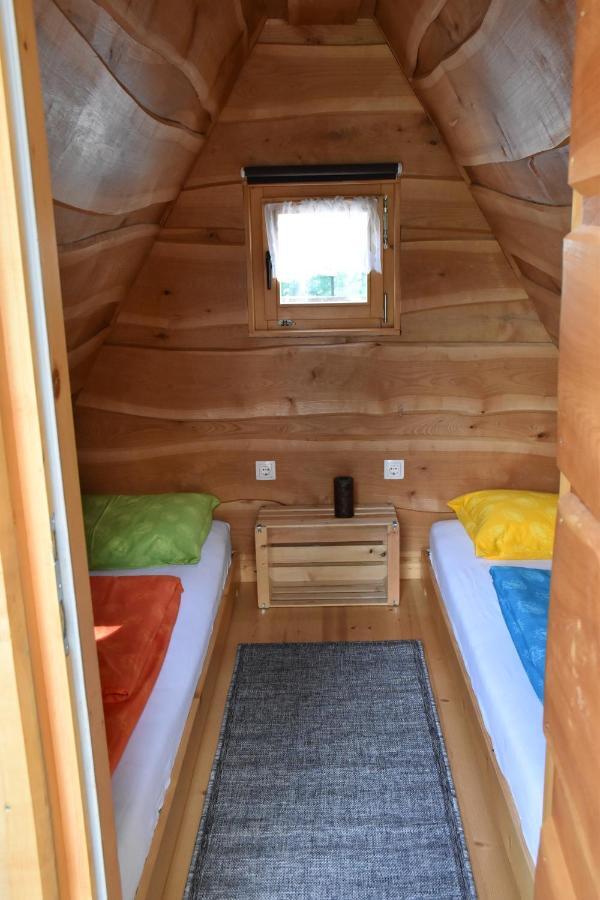 Nova Vas  Glamping Lake Bloke מראה חיצוני תמונה